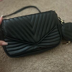 Elegant Black Quilted Women's Bag Set